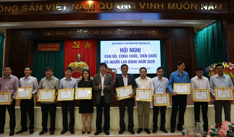 Hội nghị cán bộ, công chức, viên chức và người lao động Văn phòng UBND tỉnh năm 2020